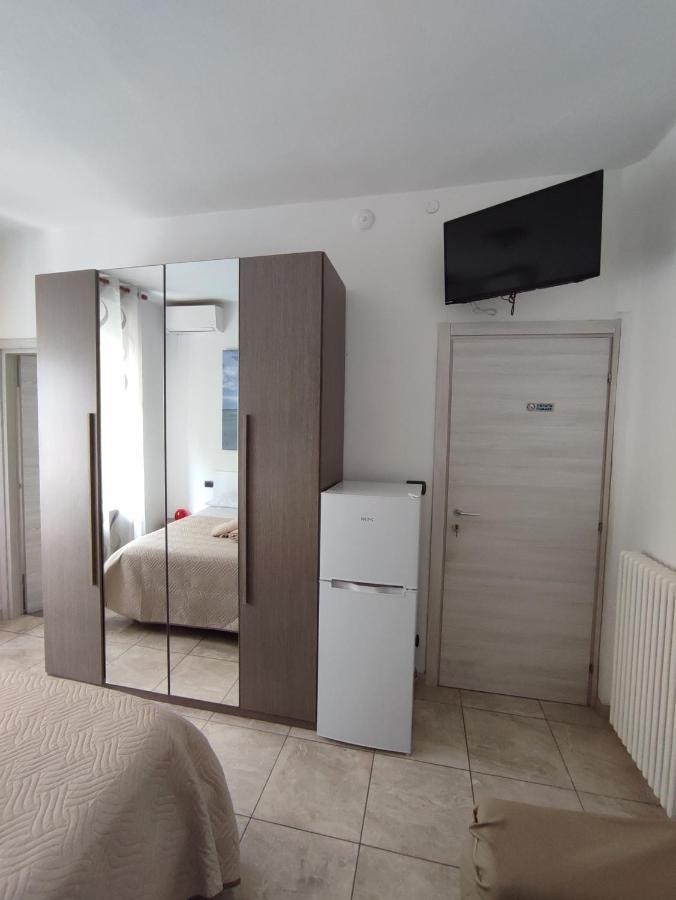 Easy Stay Verona Rooms Luaran gambar
